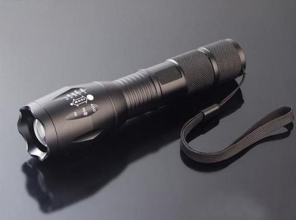 Lampe de Poche Militaire Tactique G900